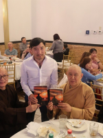 KHOẢNH KHẮC GIỮA ĐỜI